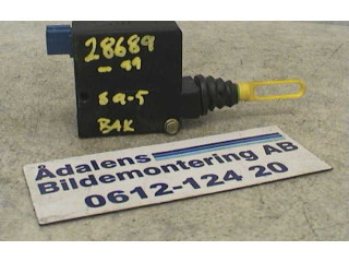 Замок багажника 4808812, 40705370    Saab 9-5 1998 - 2005 года
