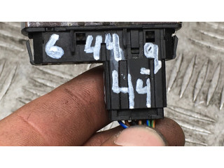 Включатель обогрева стекла с помощью электричества