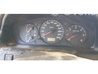Панель приборов    Mazda 626       
