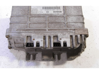 Блок управления двигателем ECU 030906027M, 030906027M Volkswagen Golf III 1994