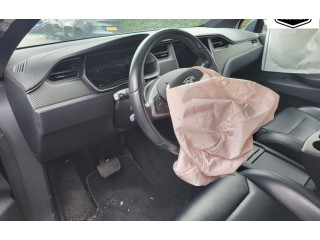 Блок подушек безопасности 103676700A, 103676700A Tesla Model X