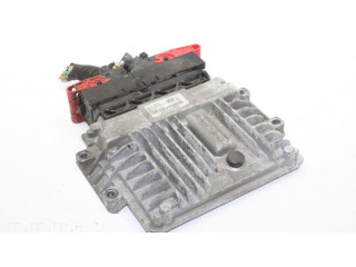 Řídící jednotka 391044X910 KIA Carnival 2010