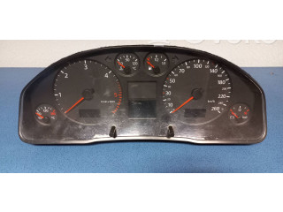 Панель приборов 4B0920900J, 110008947013 Audi A6 S6 C5 4B