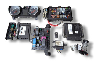 Комплект блоков управления MB275700-1011, 55579893 Opel Astra J