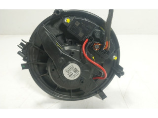 Вентилятор печки 5WB819021A Audi Q3 F3