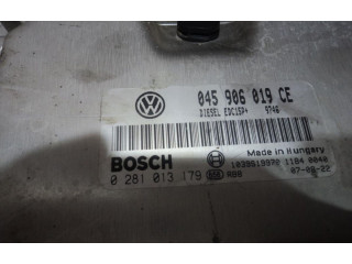 Блок управления двигателем ECU 045906019CE Skoda Fabia Mk2 (5J)