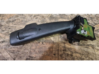 Ручка стеклоочистителей    Volvo V50