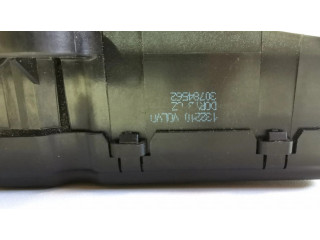 Притягиватель задней крышки