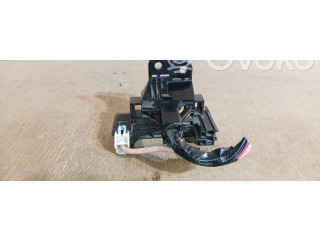 Блок предохранителей Toyota Corolla Verso AR10