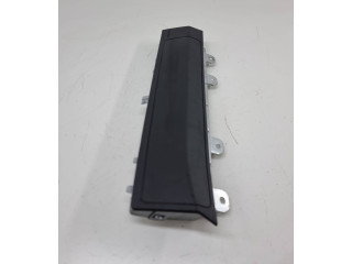 Подушка безопасности для колен A1768600402 Mercedes-Benz A W176