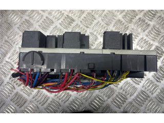 Блок предохранителей 9162316 Volvo V70