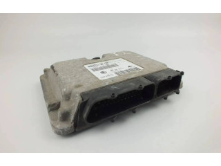 Блок управления двигателя 032906014E   Skoda Octavia Mk1 (1U)
