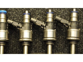 Vstřikovač 06C906036C Audi Q7 4M CREC