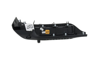 Блок управления климат-контролем 735796495 Jeep Avenger