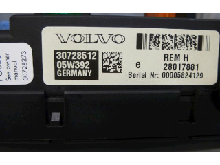 Блок предохранителей  30728512, 30728512   Volvo V70    