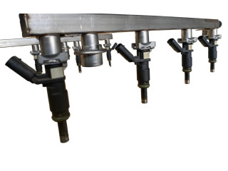 Vstřikovací lišta A2730700795   Mercedes-Benz S W221    M273.961 273961 