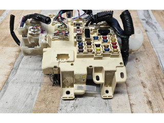   Pojistková skříňka 8264133080, 2323000041   Lexus ES 250 - 300 - 330 1997