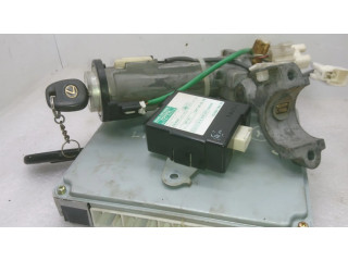 Комплект блоков управления 8966163030, 8974153020   Lexus IS 200-300