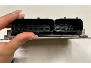 Блок управления двигателя 0281011283, 391004A720   KIA Sorento