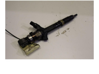 Vstřikovač 2367029035 Toyota RAV 4 (XA20) 1CD FTV