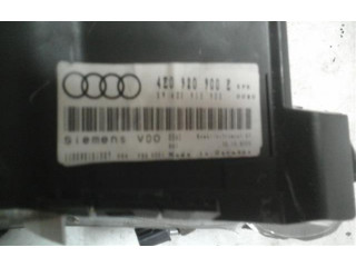 Přístrojová deska  Audi A8 S8 D3 4E 2010 4G0920900E  