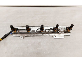 Топливная рампа 9186836   Volvo S80  