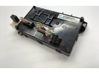 Pojistková skříňka Řídící jednotka BSM P8200621762, 281180842A   Renault Clio III 2007