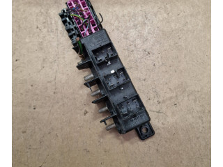 Блок предохранителей  8L0941822A, 896083000   Audi A3 S3 8P    