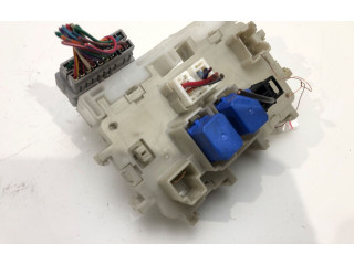 Блок предохранителей Nissan Sentra B16