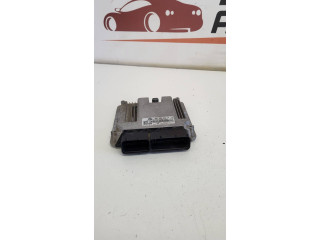 Řídící jednotka 03G906016LF, 03G906016DR   Volkswagen Caddy 2008