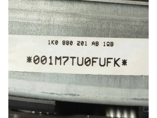 Руль Volkswagen Jetta V 2005 - 2010 года 1K0419091M, 1k0880201