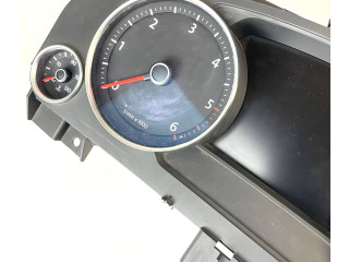 Přístrojová deska Volkswagen Touareg II 2011 7P6920881N, 0263677079