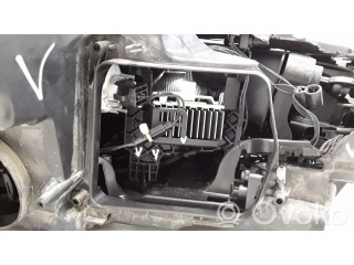 Передняя фара