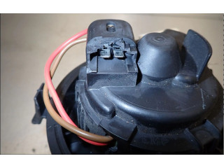 Вентилятор печки    272100975R   Dacia Duster