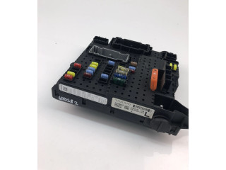 Блок предохранителей  30786648   Volvo V70    