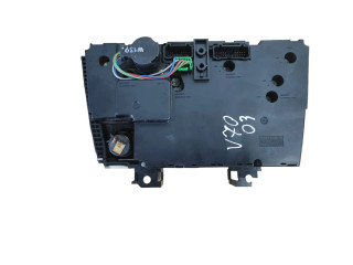 Блок управления климат-контролем    Volvo V70