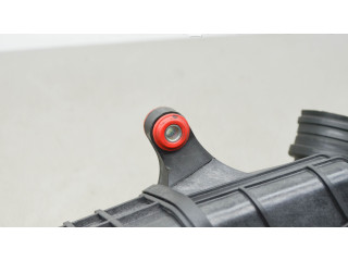 Pojistková skříňka Volkswagen Tiguan 2010