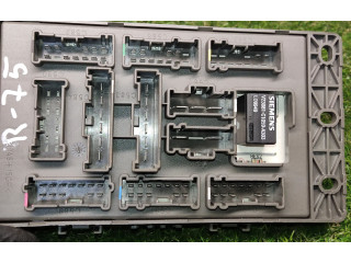 Блок предохранителей YQE103138, 518174503   Rover 75  