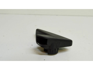 Ручка капота