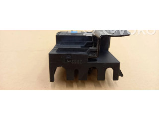 Блок предохранителей A2305450101 Mercedes-Benz SL R230