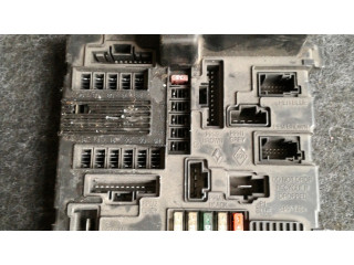 Блок предохранителей 8200306032C Renault Scenic II - Grand scenic II