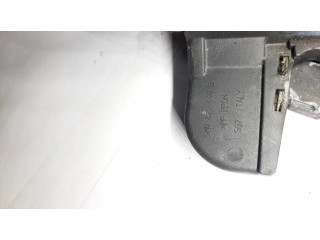 Замок задней крышки