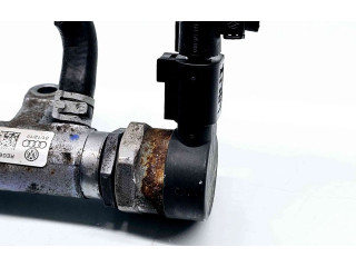 Топливная рампа 03L130089J   Audi A3 S3 A3 Sportback 8P  