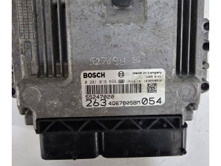 Блок управления двигателем Блок управления 0281018699, 55247020   Opel Combo D