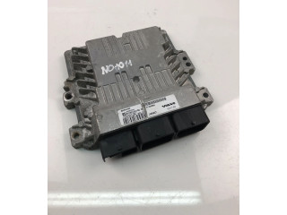Блок управления двигателем Блок управления 31355669, S180134102B Volvo V70