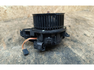 Вентилятор печки 2Q2820021A Audi A1