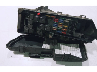 Блок предохранителей  9494210   Volvo V70    