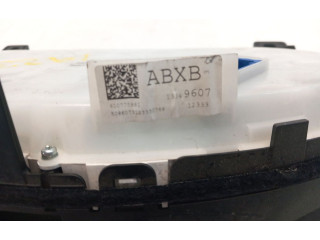 Панель приборов 13315250, 13355682 Opel Meriva B