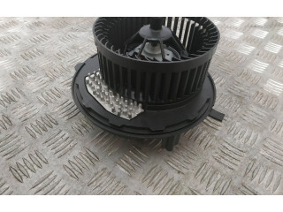 Вентилятор печки 5WB819015A Audi Q3 F3