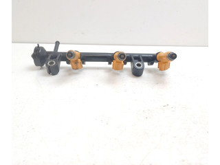 Vstřikovač 2325040020 Subaru Justy